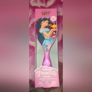 Disney Princess Jasmine Hairbrush Wet New